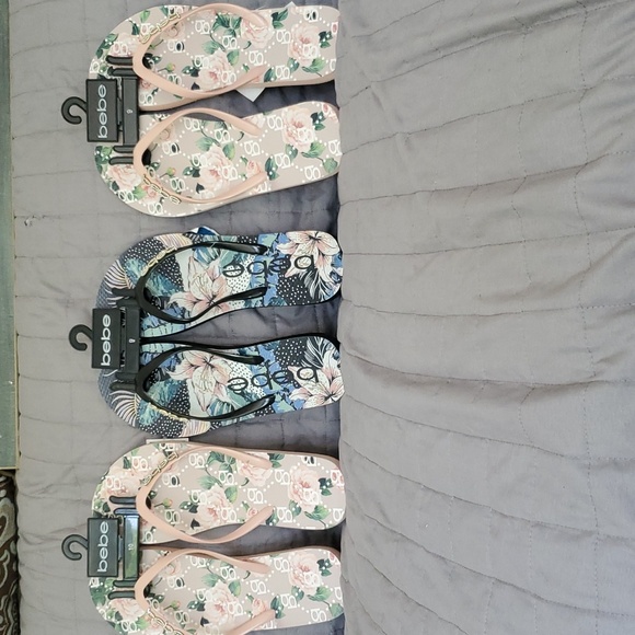 NWT Beach Ready Pink bebe Rhinestone Floral Flip Flops - Picture 10 of 10